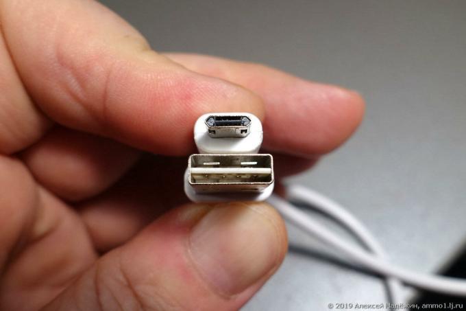 USB кабел с двустранни конектори