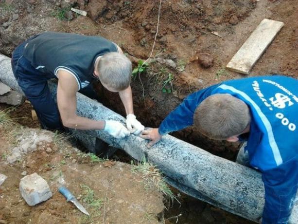 Специфика на къщи водоснабдяване и изолацията