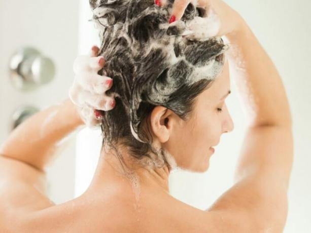 Измийте косата не се препоръчва по-често 2-3 пъти в седмицата. / Снимка: conteudo.imguol.com.br. 