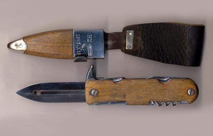 Съветски предназначение нож.