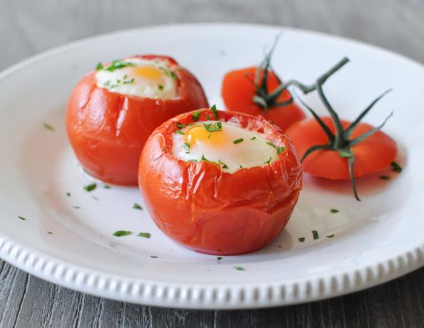 Бъркани яйца с домати