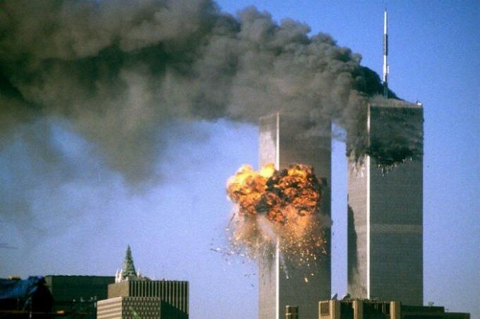 Атаката Терористичната 11 септември 2001 година. 