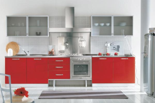 кухня в червено и бяло