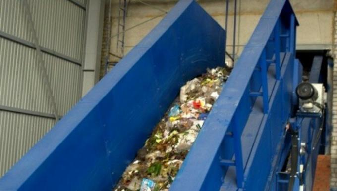 В Швеция, утвърдена система за рециклиране.