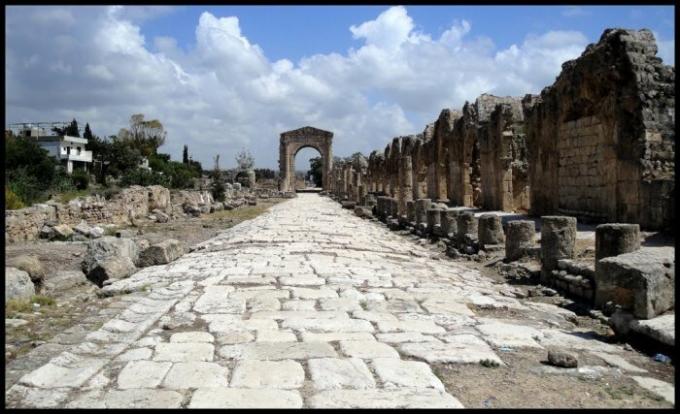 Римляните са били в състояние да се изгради път, който съществува и до днес