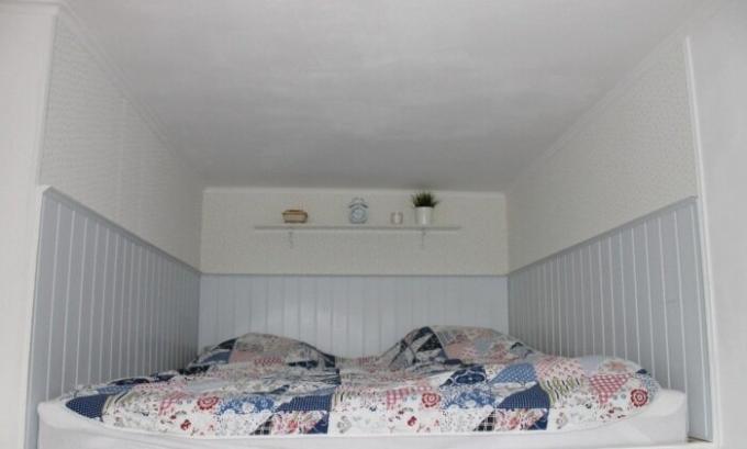 Тук е място за спане, издаден Анна в апартамента си. | Снимка: sdelaisam.mirtesen.ru.