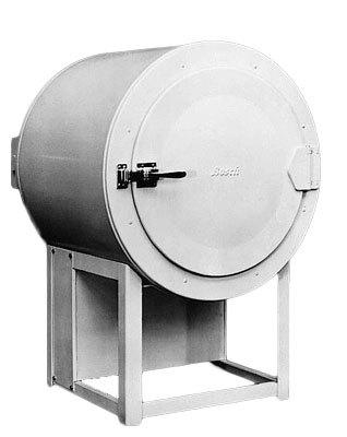 Стара снимка - първият хладилник на Bosch