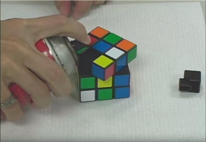 Как да се ускори Cube решение на Рубик