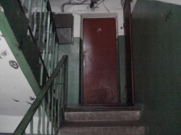 Защо е вратата на апартамента се открива съветски винаги вътре