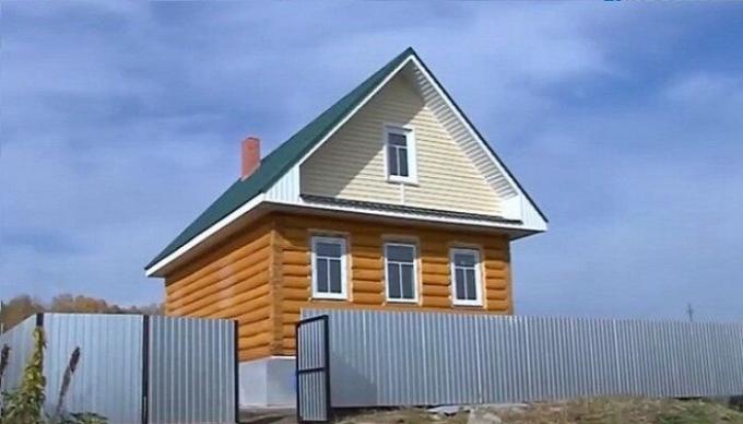 Къща за медицински помощници е готов и чакащите за господаря си (Султанов, Челябинск област).